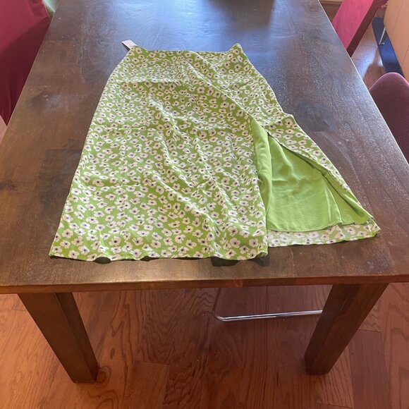 Anthropologie Dresses & Skirts - Anthopologie Green Floral Skirt with Slit
